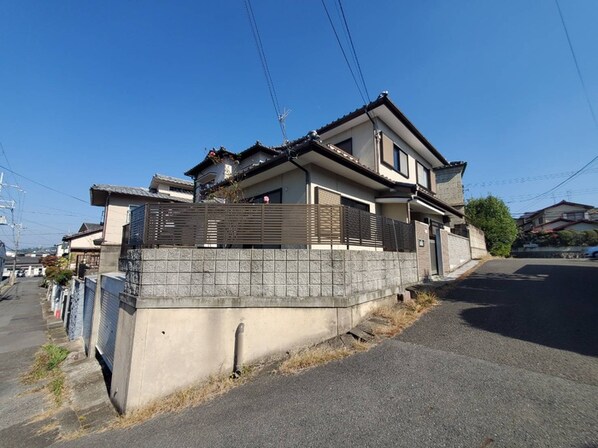 深草大亀谷万帖敷町戸建の物件外観写真